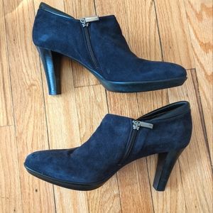 Aquatalia navy suede booties, size 10